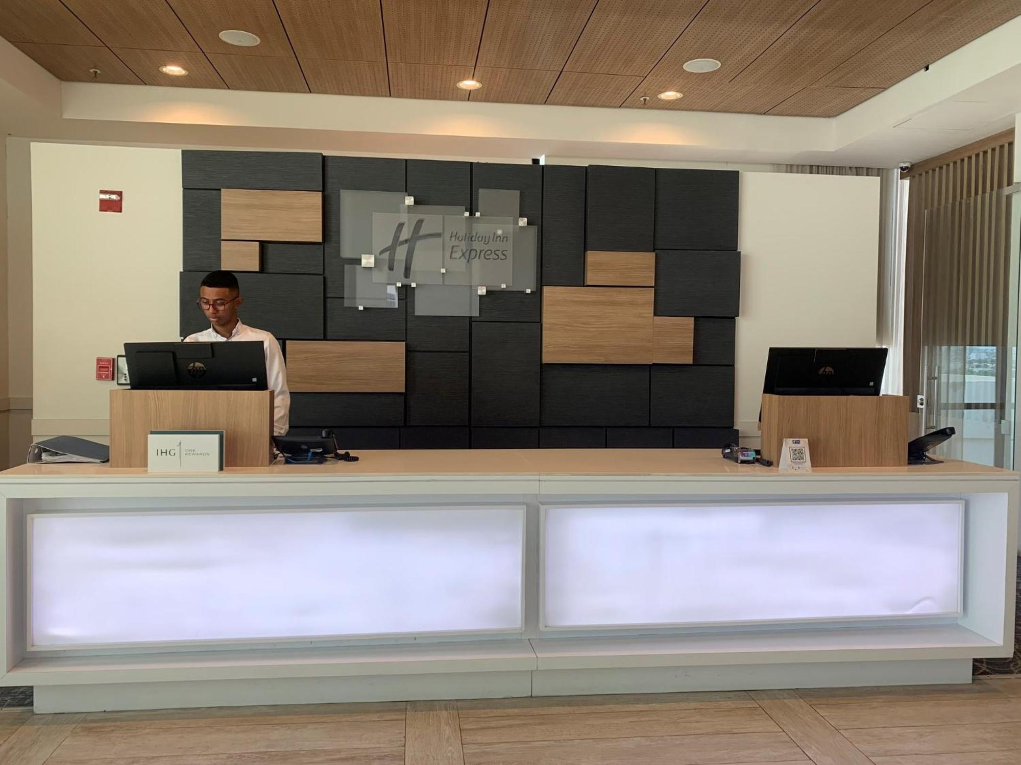 Holiday Inn Express Cartagena Manga By Ihg Exterior foto